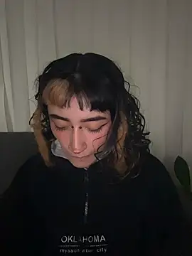 baby_akuma – live chatrum