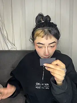 baby_akuma 실시간 채팅방