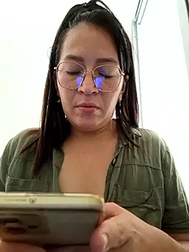 Phòng Chat Trực Tiếp Dr_Edna_naughty