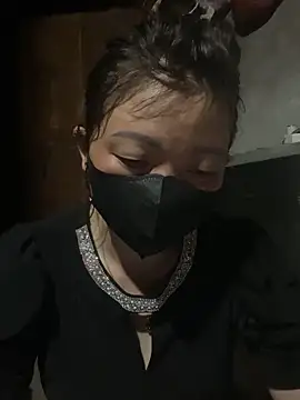 ห้องแชทสดของ Bling-pusy