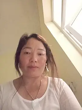 Yellow-pink's Live Chat Room