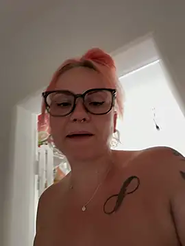 Fiebie_licious_ чат на живо