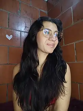 غرفة دردشة Amanda_x1 المباشرة