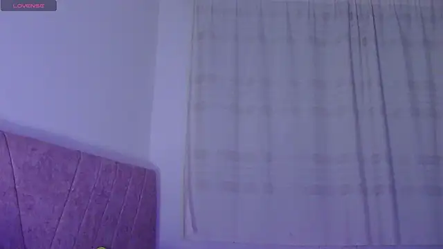 alessia_temptation – Naživo chatovacia miestnosť