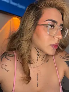 CarolQueen1_ Cameră chat live