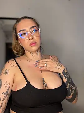 CarolQueen1_ Cameră chat live