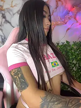NATHASHA_EC – Naživo chatovacia miestnosť