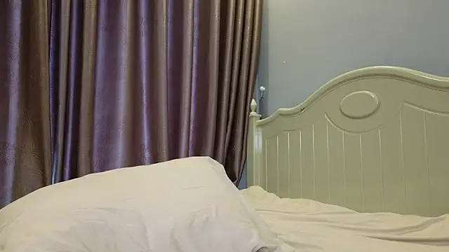 lumi_ka Adlı Modelin Canlı Sohbet Odası