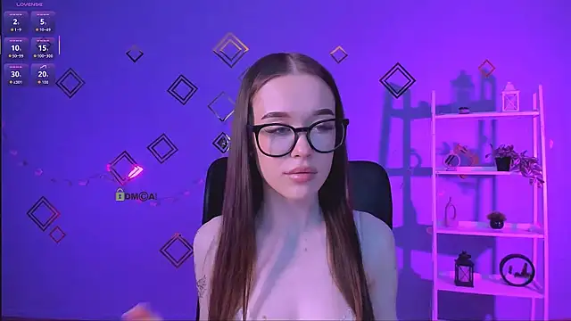 Seks show uživo modela nila_eclipse na kameri