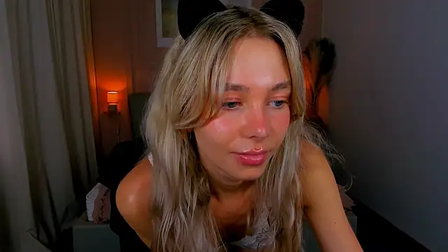 LuluAlis – live chatrum