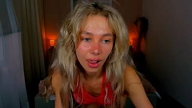 LuluAlis élő chatszobája