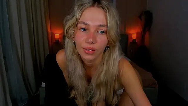LuluAlis – Naživo chatovacia miestnosť
