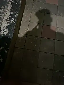 Priyanka011 Adlı Modelin Canlı Sohbet Odası