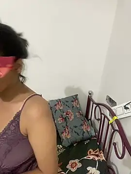 Priyanka011 – live chatrum