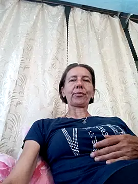Tania9876 실시간 채팅방
