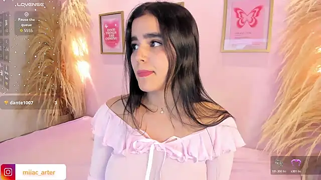 MiaaCarter_ Live chatroom
