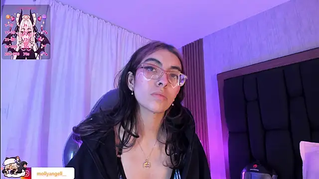Živá chatovací místnost Molly_A