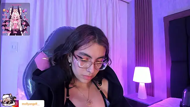 Molly_A Live Chatrum