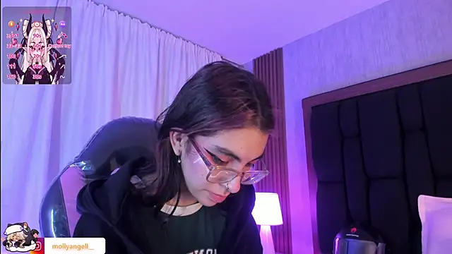 Molly_A 现场聊天室