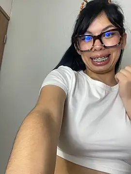 Queen_Chanel_XXX Live Chatraum