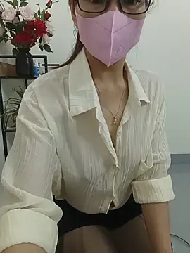 Lucky_girl_888_ – Naživo chatovacia miestnosť