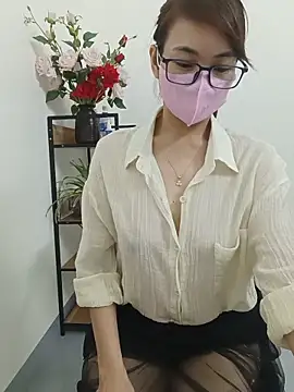 Lucky_girl_888_ чат на живо