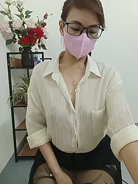 חדר צ'אט בשידור חי של Lucky_girl_888_