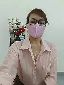 Lucky_girl_888_ Adlı Modelin Canlı Sohbet Odası
