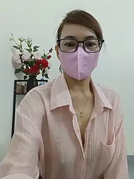 Lucky_girl_888_ Live Chatraum