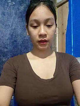 Chiecum_Bae2 Adlı Modelin Canlı Sohbet Odası