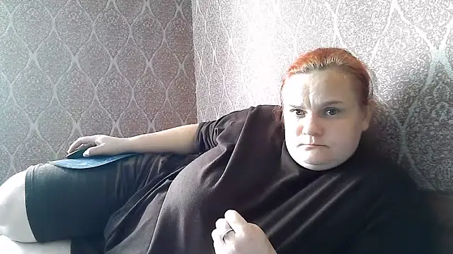 DollyGersonn's Live Chat Room