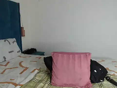 Tasha_xxx's Live Chat Room