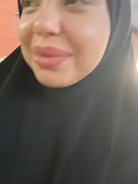 Pokój czatu na żywo – RedheadQueen_