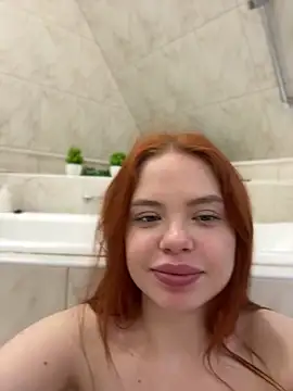 RedheadQueen_ 即時聊天室