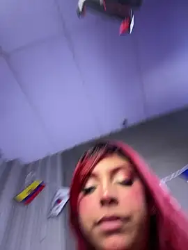 GiaRedd – Naživo XXX chat
