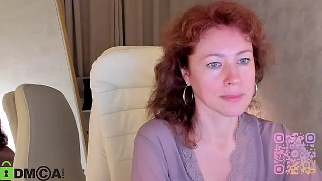 LeticiaRomano's Live Chat Room