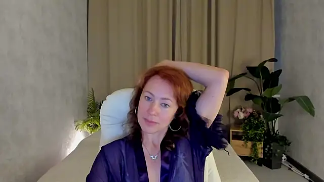חדר צ'אט בשידור חי של LeticiaRomano