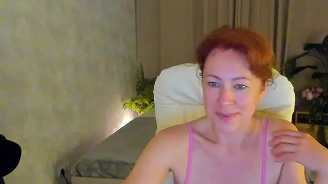 חדר צ'אט בשידור חי של LeticiaRomano