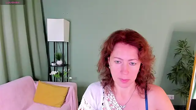 LeticiaRomano Adlı Modelin Canlı Sohbet Odası