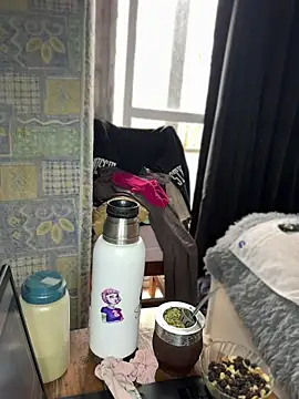 חדר צ'אט בשידור חי של AitanaRosee