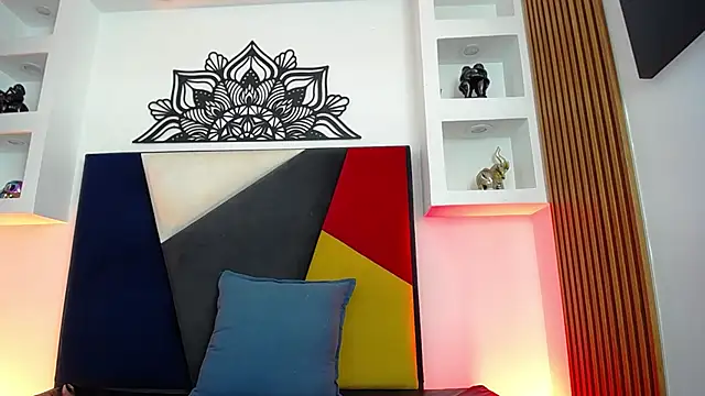 غرفة دردشة ZafiroCat المباشرة