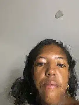 Brenda_hot27's Live Chat Room