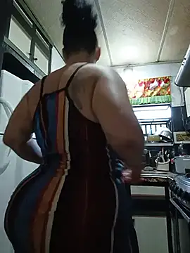 ห้องแชทสดของ tugordita-hot