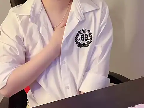 hunhun122 чат на живо