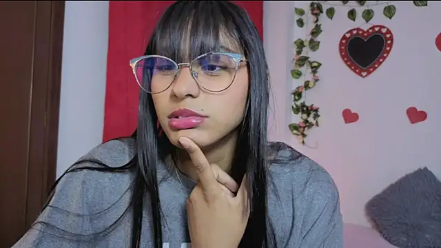 PaulaCutexs' Live Chat Room