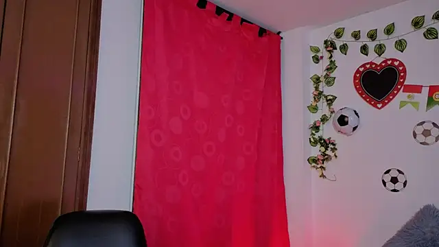 Živá chatovací místnost PaulaCutexs