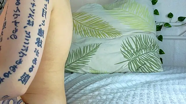 Phòng Chat Trực Tiếp YourScarlettStorm