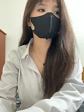 VyVy18 Adlı Modelin Canlı Sohbet Odası