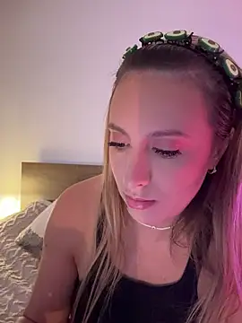 EvaRyen_ élő chatszobája