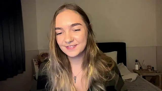 RoxyWet's Live Chat Room